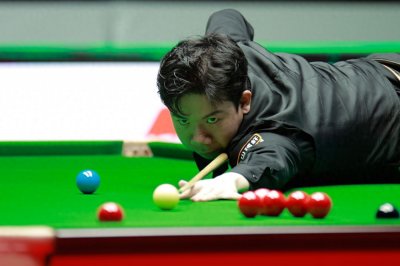 ​4强出炉！斯诺克世界大奖赛战报：宾汉姆5:4塞尔比，小特横扫瓦菲