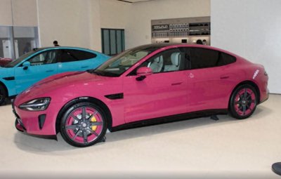 ​“小米SU7值得买吗？一脚油门秒杀百万豪车，但这点让人纠结！”