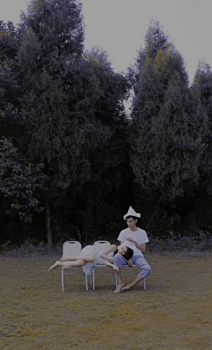 怎么逗一个女孩开心