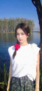 ​快乐达人“白鹿”