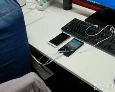 ​ZUK Edge黑白真机曝光：这边框很可以