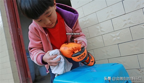贵州8岁女拳手“小汤圆”的梦想：成为“世界拳王”