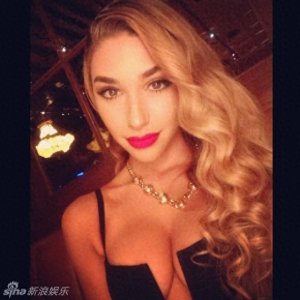 ​据说这些都是贾斯汀-比伯的女朋友，网友直呼：辣眼睛