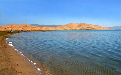 青海湖为什么是咸水湖(青海湖是活水还是死水)