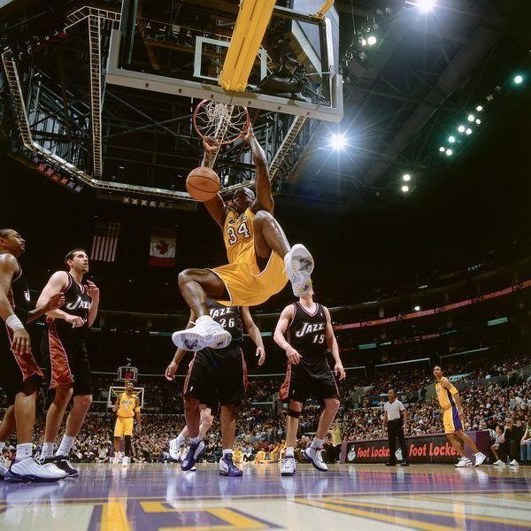 巅峰的大鲨鱼奥尼尔有多厉害?内线最强,詹姆斯都要让他三分!