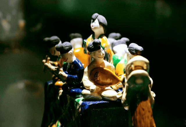 唐三彩制作工艺与艺术特点（唐三彩是什么技术）