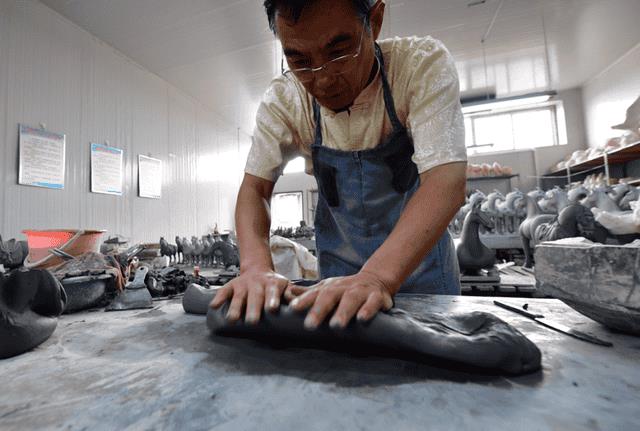 唐三彩制作工艺与艺术特点（唐三彩是什么技术）