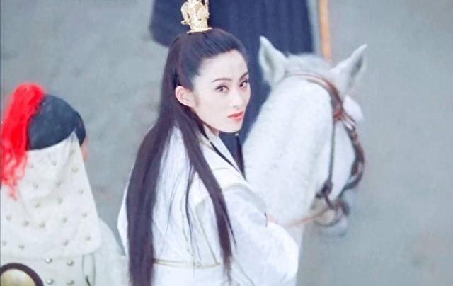 都说水瓶座出美女,10张最美女星脸,个个都是女神,果然名不虚传