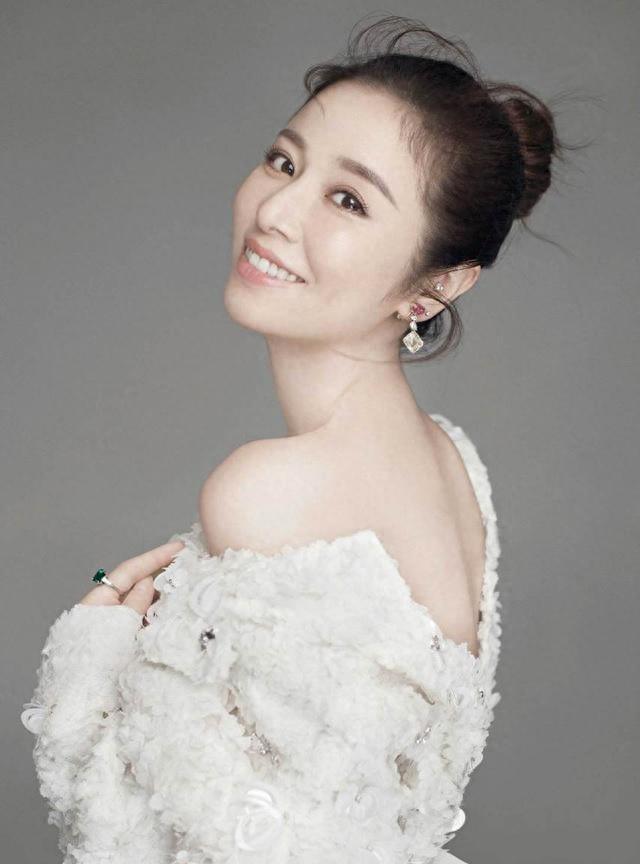 都说水瓶座出美女,10张最美女星脸,个个都是女神,果然名不虚传