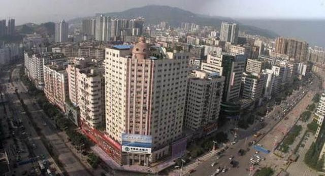 四川省最穷的五个市，第一是巴中，第四是南充