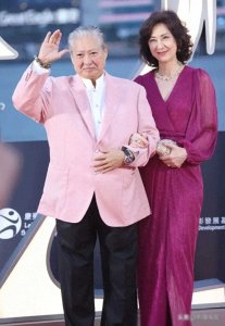 ​金像奖这一夜，杨颖给