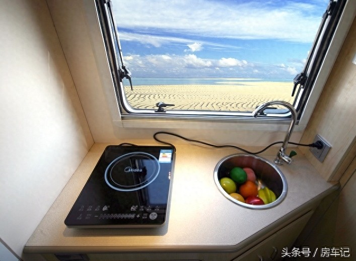 自行式C型房车，长城房车，览众风骏C4房车，含报价和参数