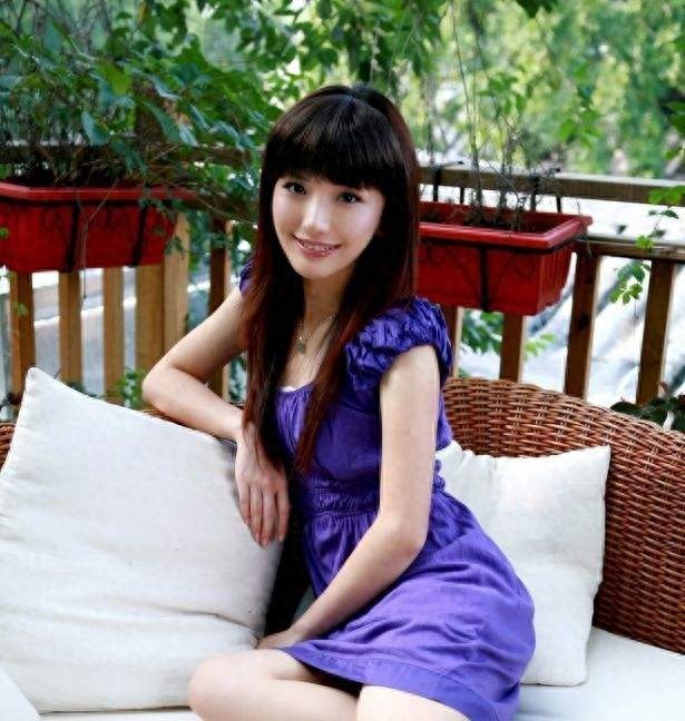 李小璐的闺蜜,“泰迪姐妹团”成员,最会赚钱的是五妹和七妹