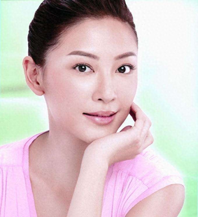 李小璐的闺蜜,“泰迪姐妹团”成员,最会赚钱的是五妹和七妹