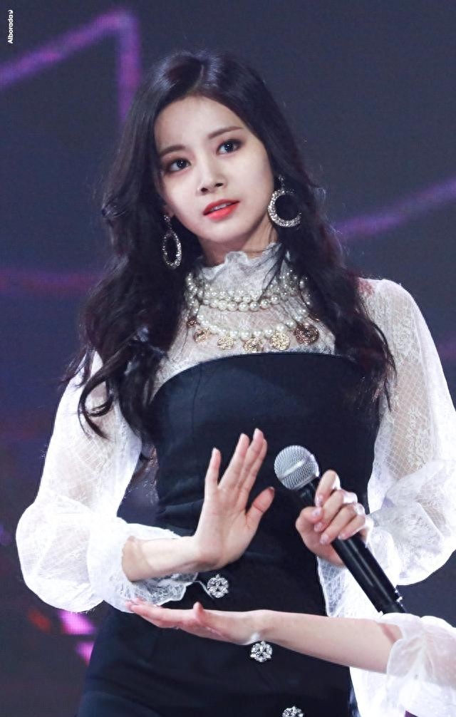 十大最美韩国女团成员，榜首是中国人