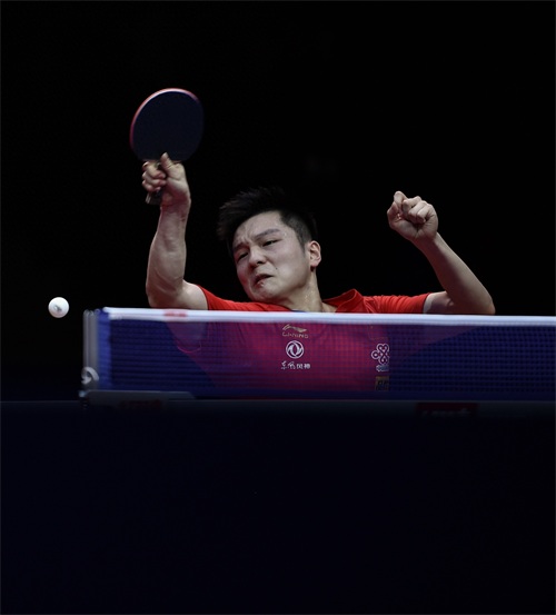 乒乓球——地表最强12人赛：樊振东胜周启豪