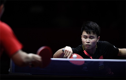 乒乓球——地表最强12人赛：樊振东胜周启豪