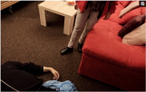 直击：瑞士安乐死全过程：三十秒沉睡三分钟死亡，对生命的敬仰