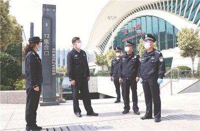 ​厦门市公安局思明分局民警坚守疫情防控第一线